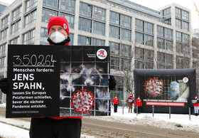 VIER PFOTEN Petition an Bundesgesundheitsministerium mit 350.000 UnterstützerInnen fordert